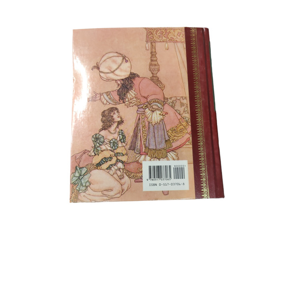 Anne of Green Gables book by Lucy Maud Montgomery - Picture 2 of 3